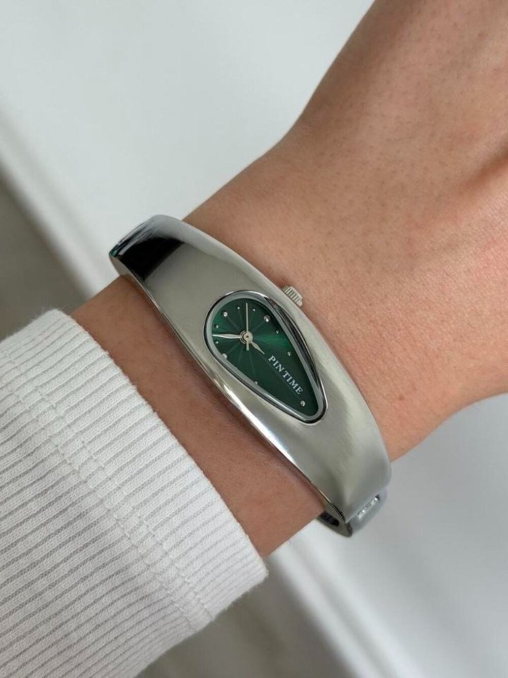 SKU0616 Silver green watch silver metal bracelet Stainless steel + gift bag
